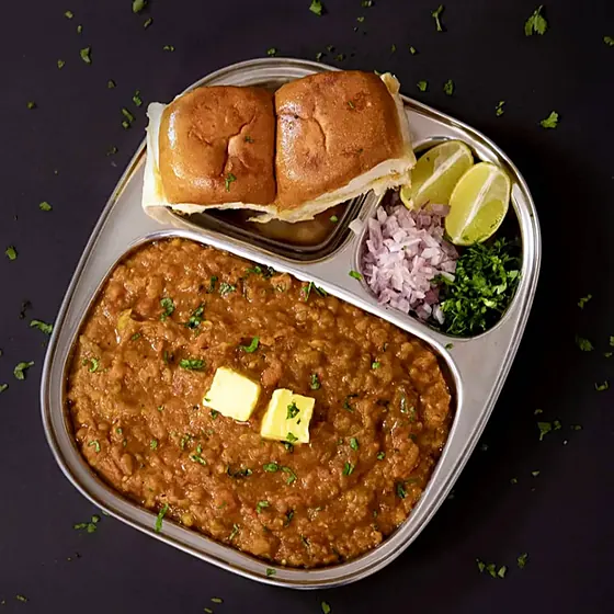Pav Bhaji — pav bhaji in a steel thali